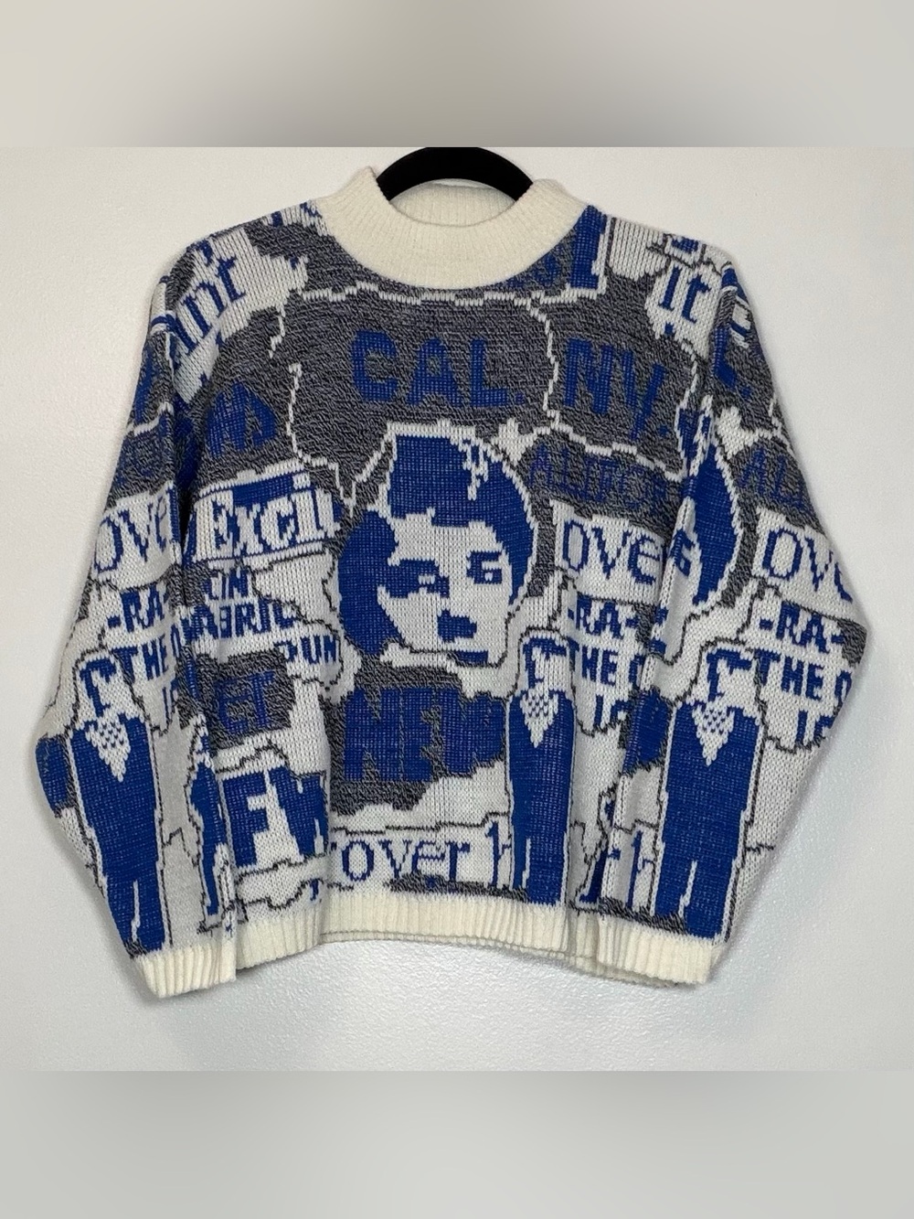 Rare Vintage 80s Blue and Gray Graphic Knit Sweater